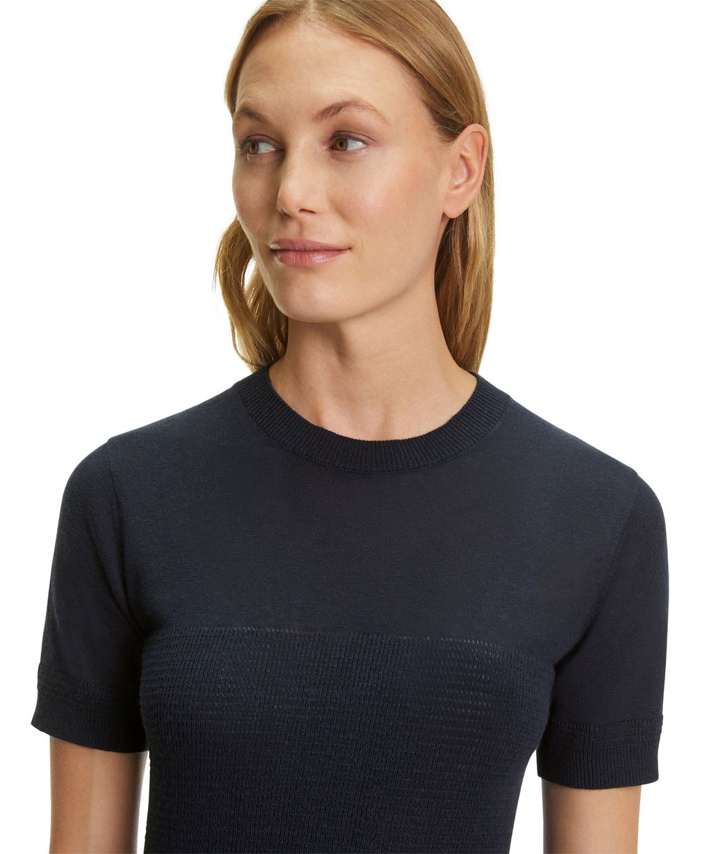 Women T-Shirt Round-neck