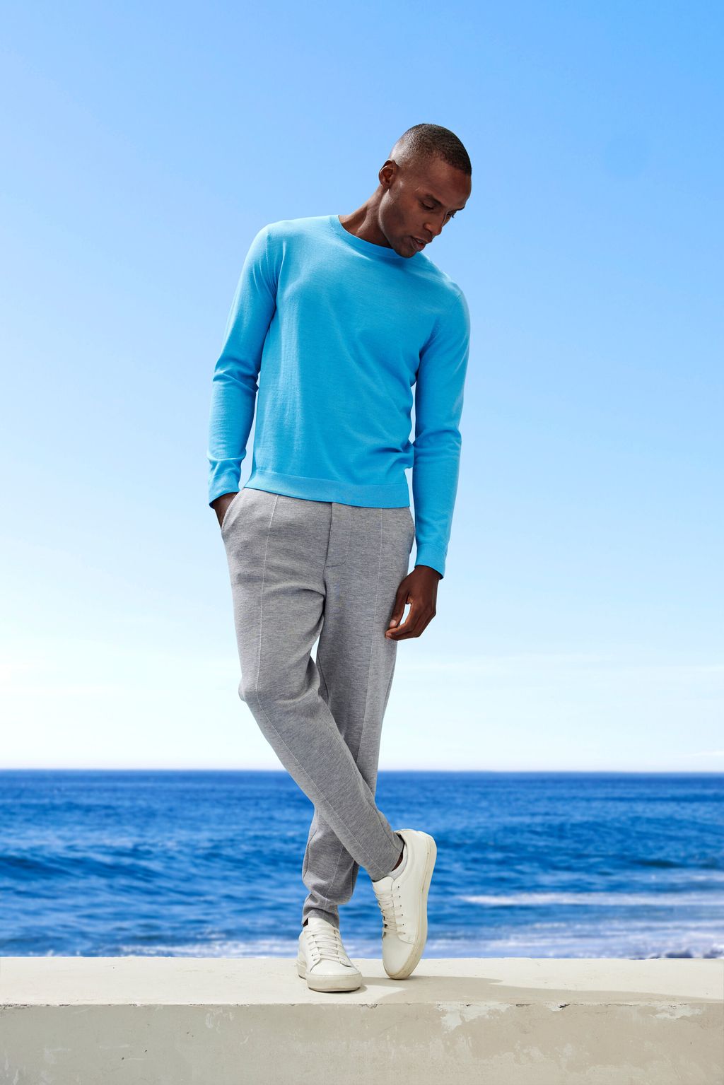 Men Pullover Round-neck