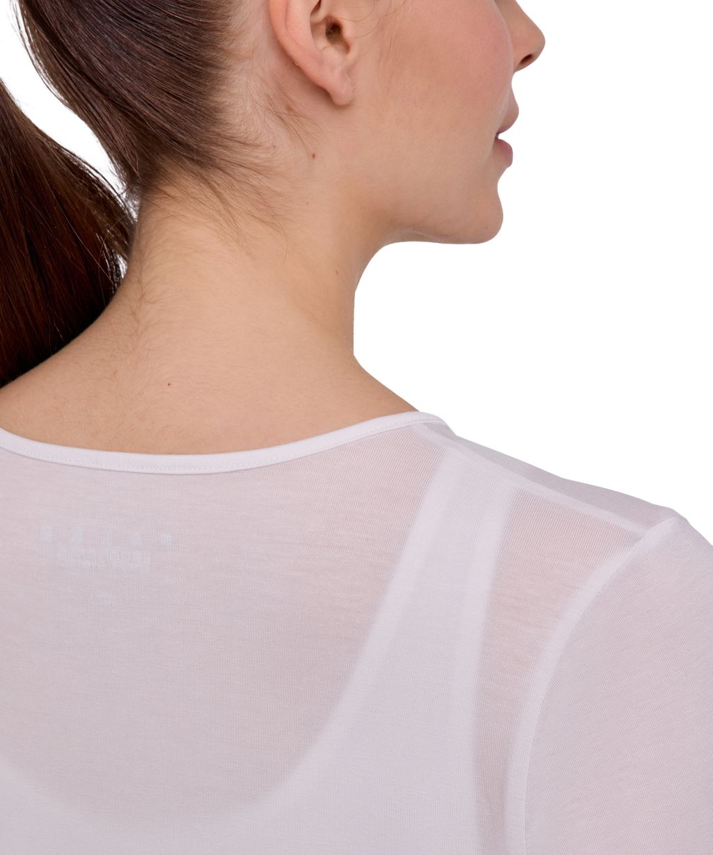 Women Training Long-Sleeve Shirt